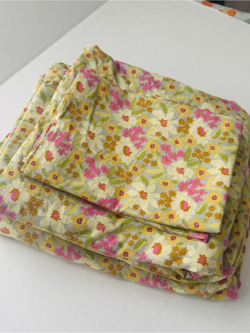 Natural Life Matching Queen Sheet set. - Picture 2 of 3